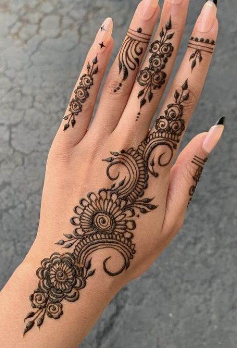 back-side-mehndi-design-for-kids