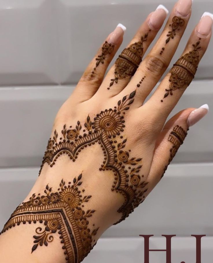 easy-mehndi-design-kids-can-make easy-mehndi-design-kids-can-make