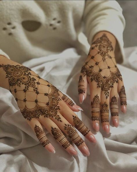 leg-simple-mehndi-design leg-simple-mehndi-design