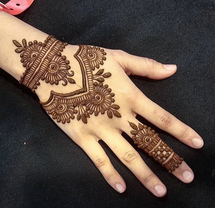 mehndi-design-for-kids-cat