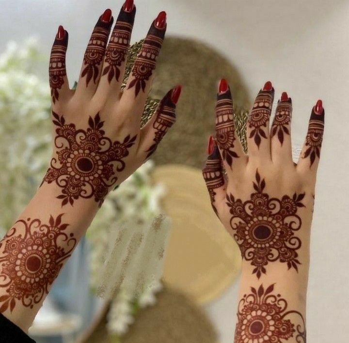 mehndi-design-girl-photo-simple-simple-and-beautiful mehndi-design-girl-photo-simple-simple-and-beautiful