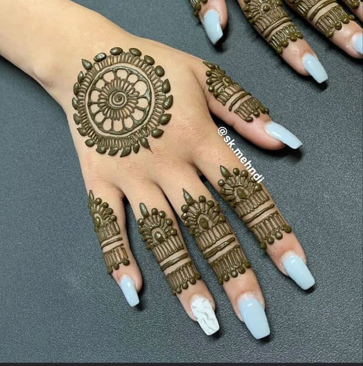 mehndi-designs-for-kids-back-hand-simple-easy