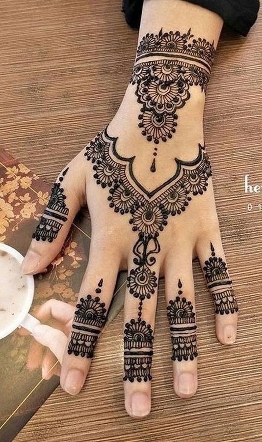 mehndi-designs-for-kids-butterfly mehndi-designs-for-kids-butterfly