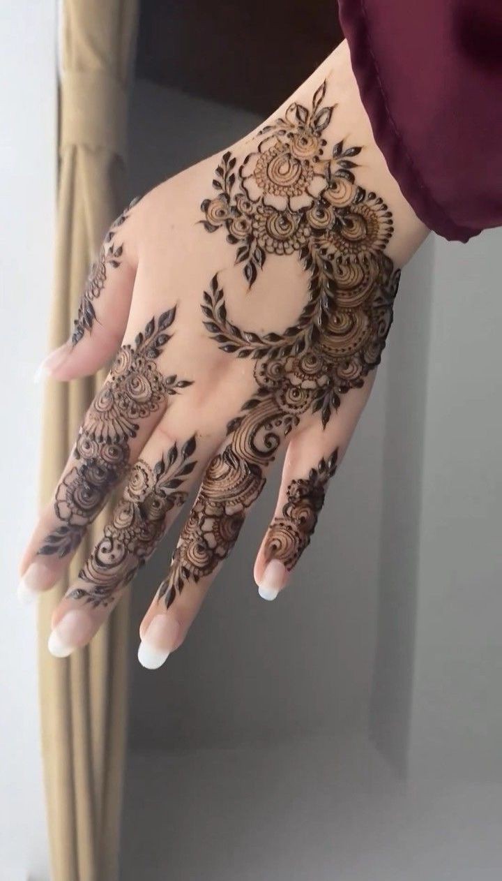 simple-mehndi-design-baby-shower simple-mehndi-design-baby-shower