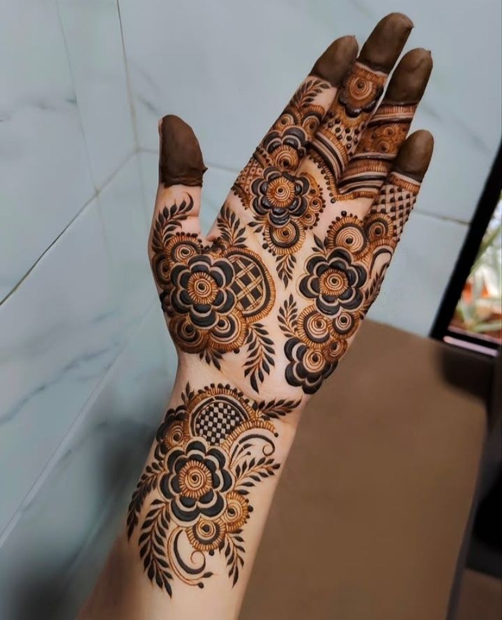 simple-mehndi-design-back-hand-aage-ka simple-mehndi-design-back-hand-aage-ka