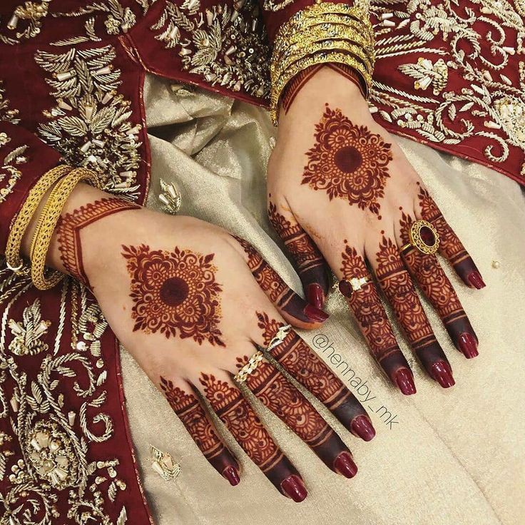 simple-mehndi-design-back-hand-stylish-front-hand simple-mehndi-design-back-hand-stylish-front-hand