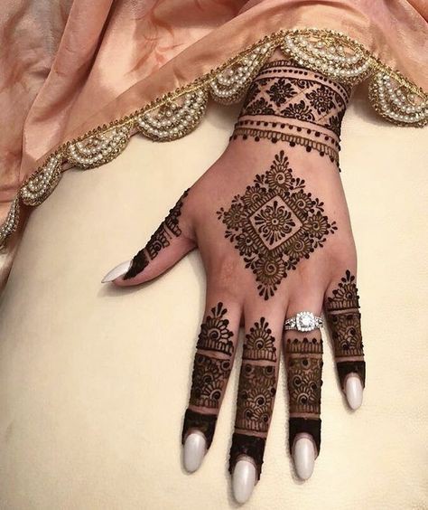 simple-mehndi-design-bridal-mehndi-front-hand-stylish-front-hand simple-mehndi-design-bridal-mehndi-front-hand-stylish-front-hand