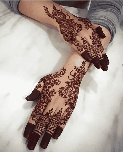 simple-mehndi-design-chain simple-mehndi-design-chain