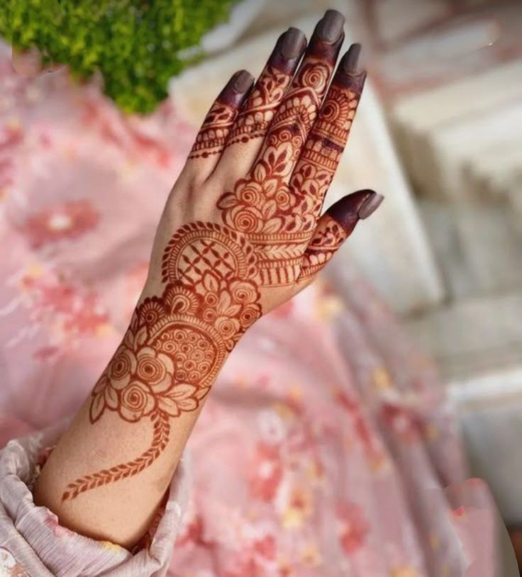 simple-mehndi-design-dress-design simple-mehndi-design-dress-design
