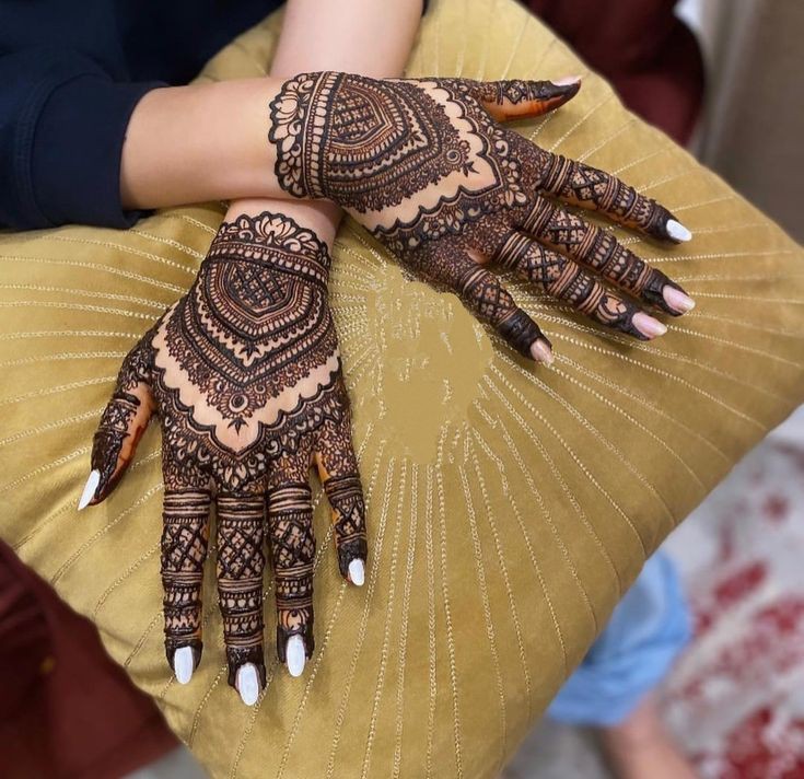 simple-mehndi-design-easy-and-beautiful-arabic-full-hand simple-mehndi-design-easy-and-beautiful-arabic-full-hand