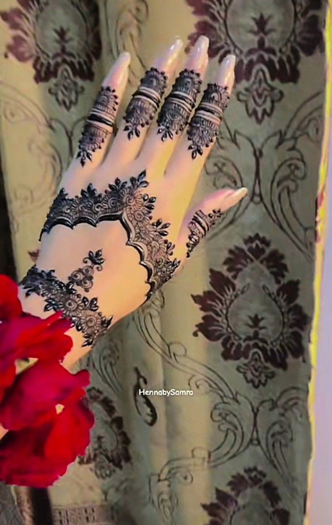 simple-mehndi-design-easy-and-beautiful-back-hand simple-mehndi-design-easy-and-beautiful-back-hand