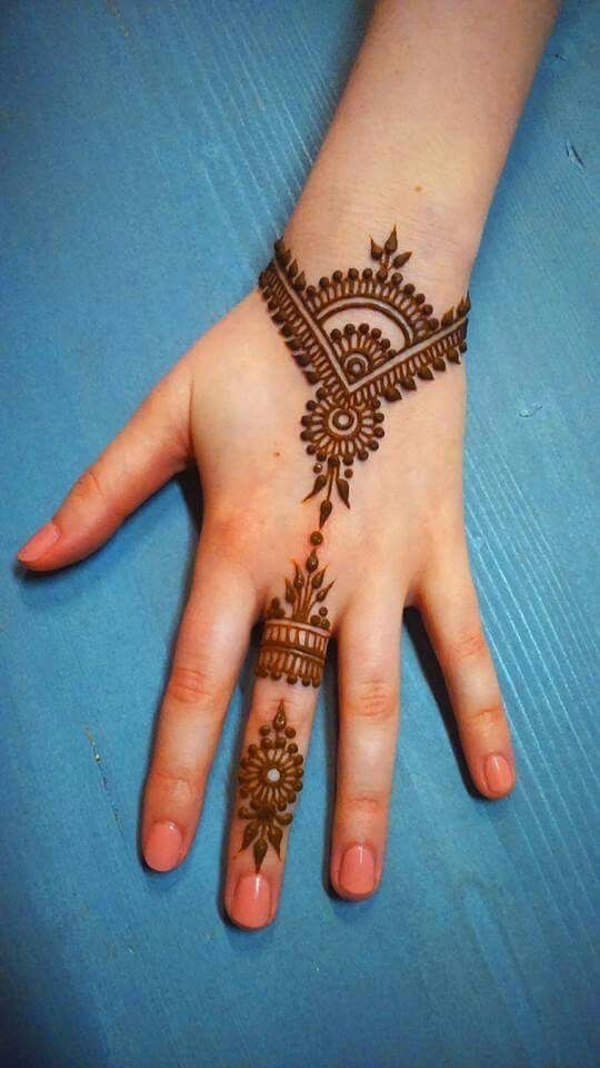 simple-mehndi-design-for-kids