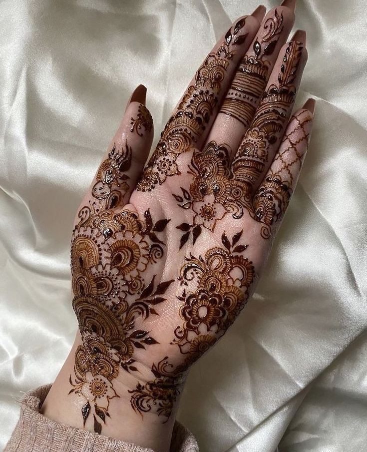 simple-mehndi-design-photo-back-hand-front-and-back simple-mehndi-design-photo-back-hand-front-and-back