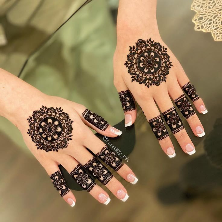 simple-mehndi-design-photo-child simple-mehndi-design-photo-child