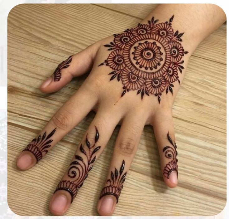 simple-mehndi-designs-for-kids simple-mehndi-designs-for-kids