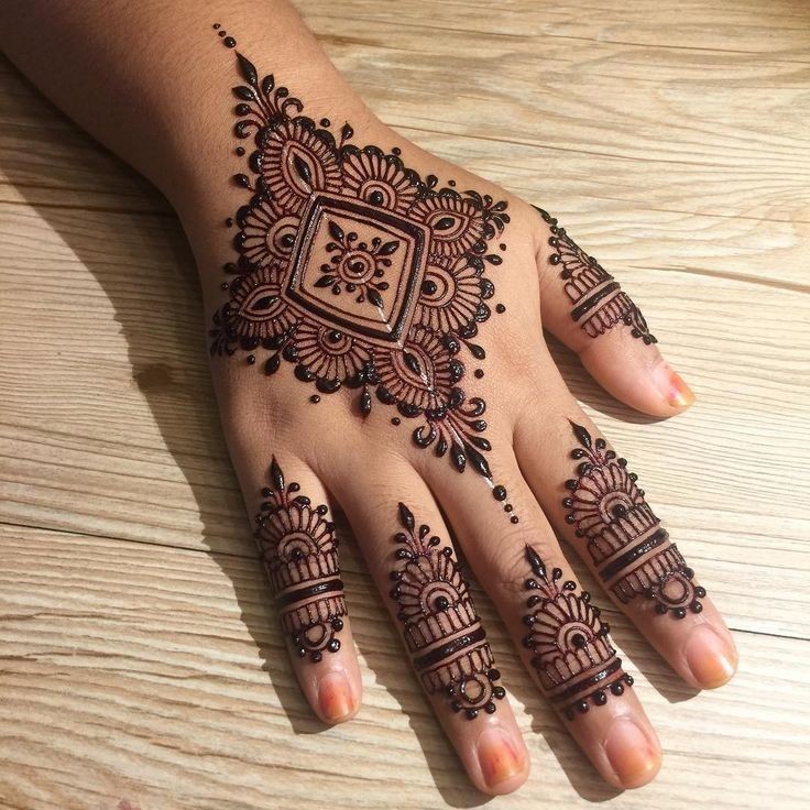 simple-mehndi-designs-for-kids-front-hand-arabic