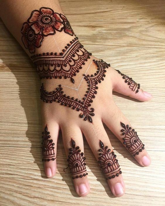 simple-mehndi-designs-for-kids-front-side simple-mehndi-designs-for-kids-front-side