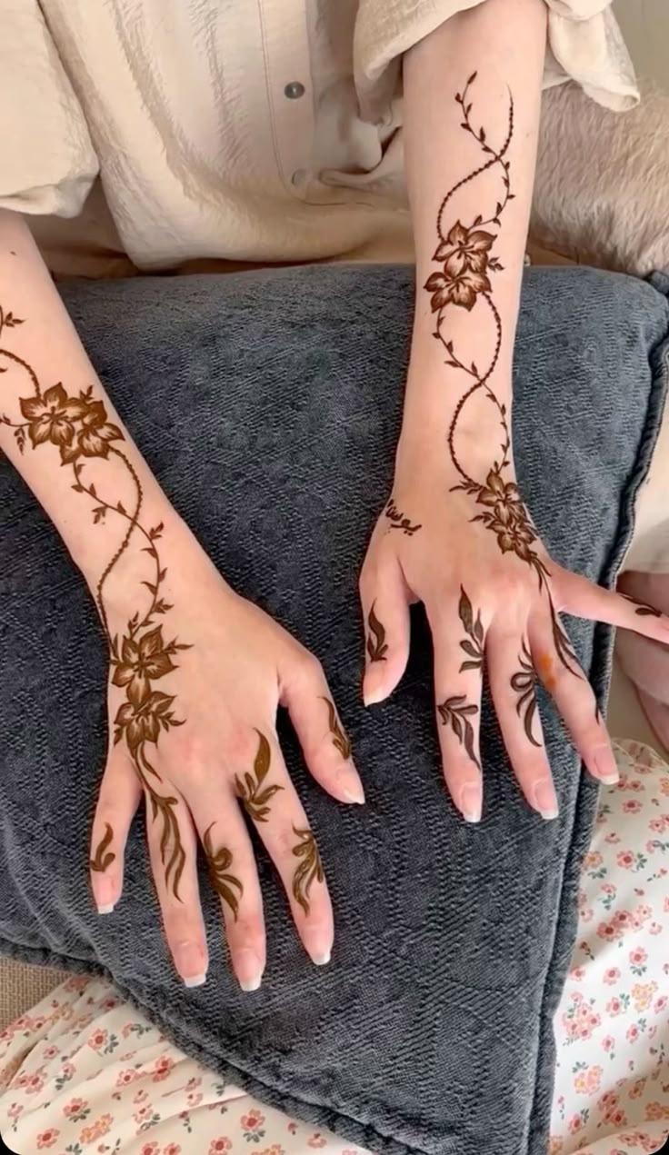 Easy-Arabic-Mehndi-Design