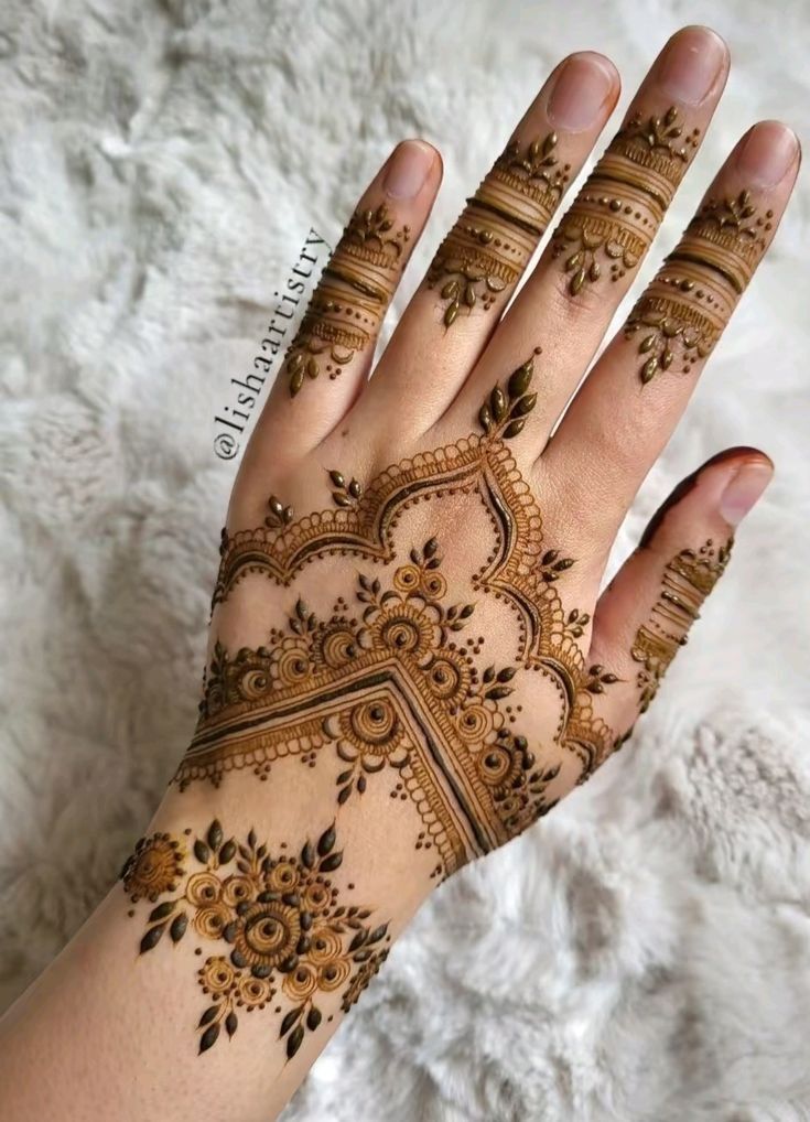 Easy-Arabic-Mehndi-Design