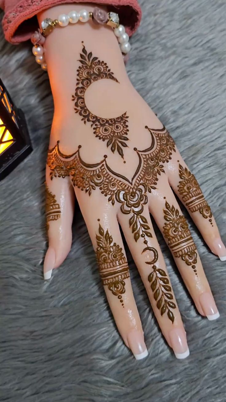 Easy-Arabic-Mehndi-Design