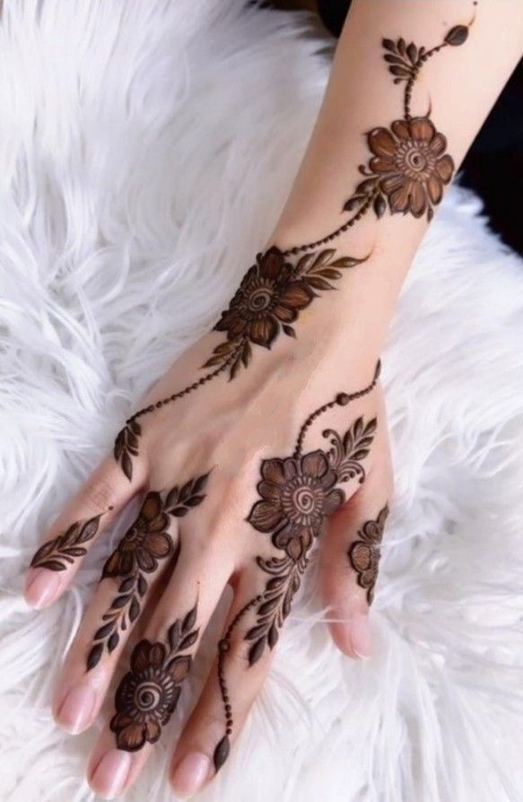 Easy-Arabic-Mehndi-Design