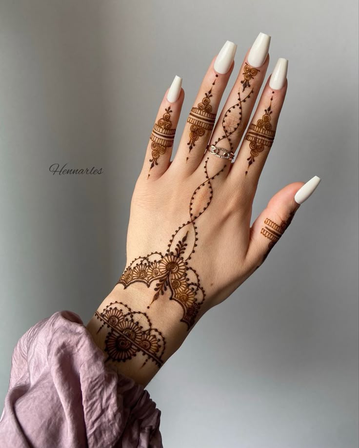 Easy-Arabic-Mehndi-Design