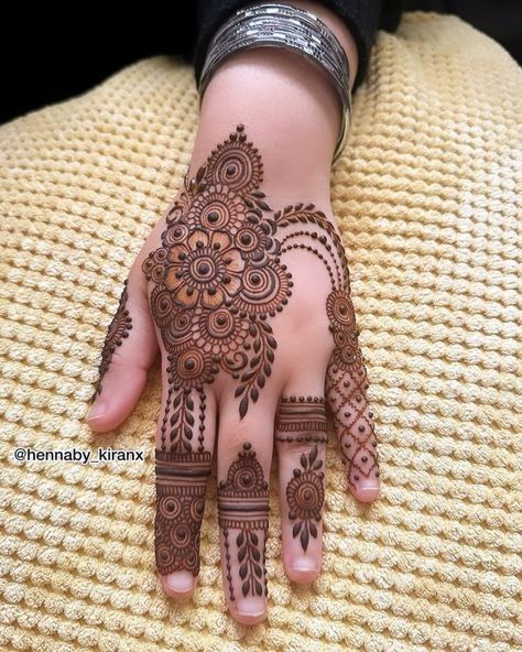 Easy-Arabic-Mehndi-Design