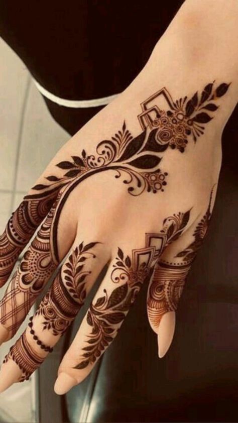 Easy-Arabic-Mehndi-Design