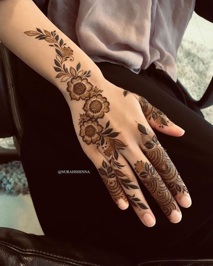 Easy-Arabic-Mehndi-Design