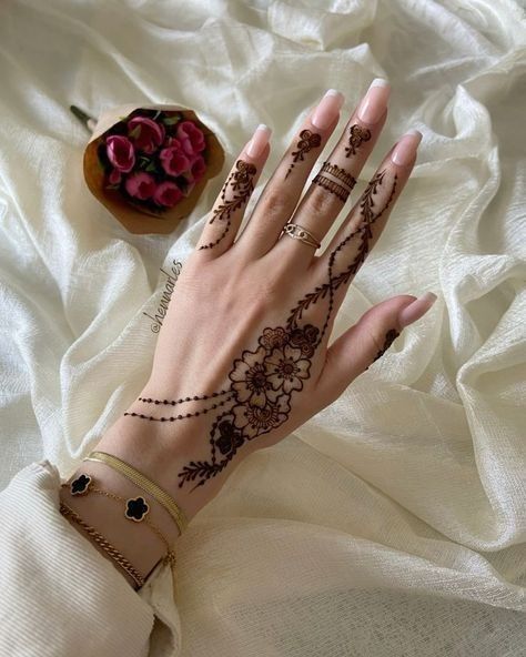 Finger-Mehndi-Design-Images Finger-Mehndi-Design-Images