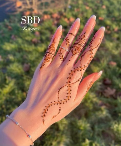 Finger-Mehndi-Design-Images Finger-Mehndi-Design-Images