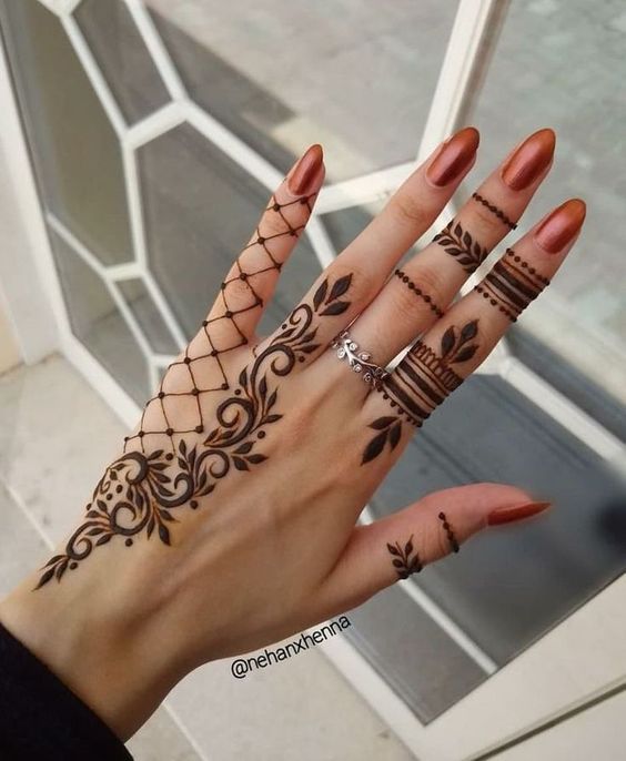 Finger-Mehndi-Design-Images