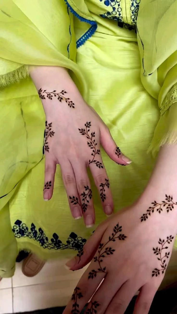 Finger-Mehndi-Design-Images