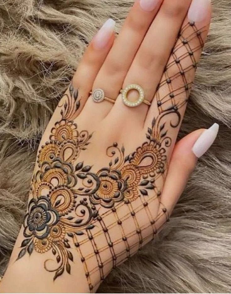 Front-Hand-Simple-Mehndi-Design-Images