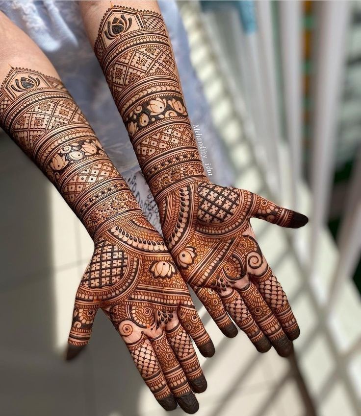 Modern-Full-Hand-Mehndi-Design Modern-Full-Hand-Mehndi-Design