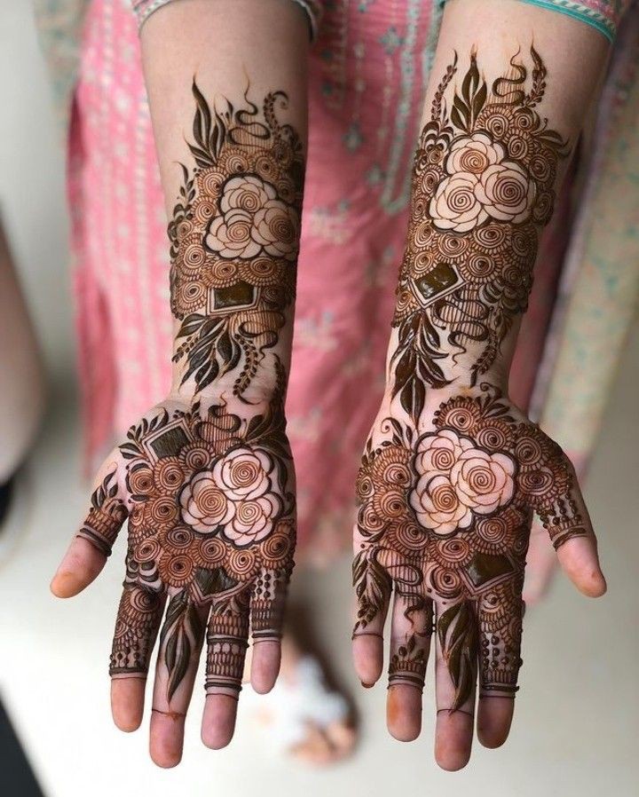 Modern-Full-Hand-Mehndi-Design