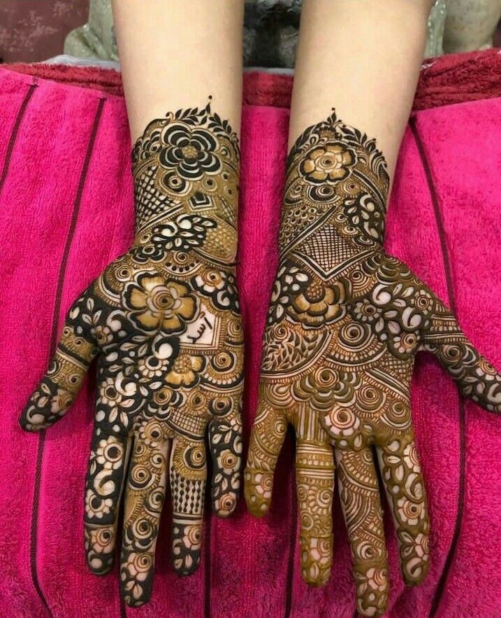 Modern-Full-Hand-Mehndi-Design