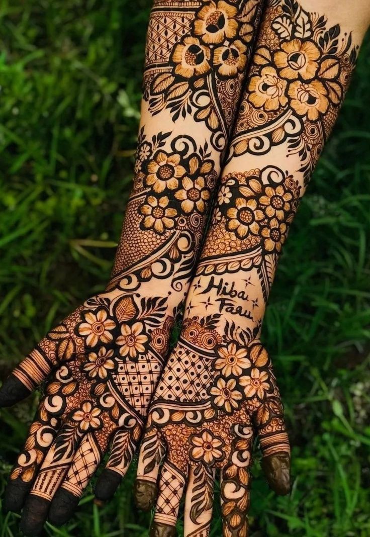 Modern-Full-Hand-Mehndi-Design