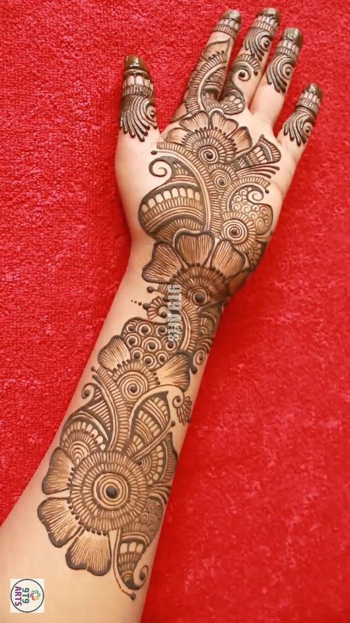 Modern-Full-Hand-Mehndi-Design