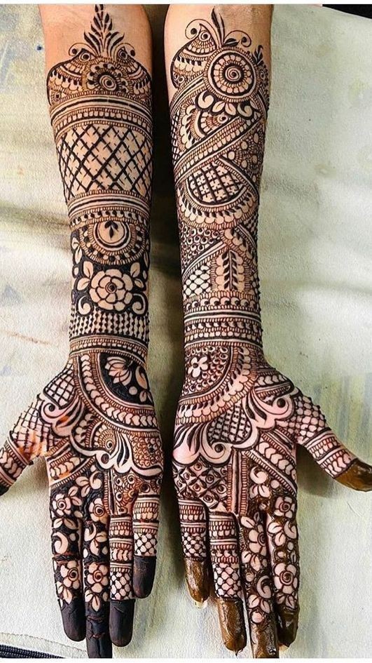 Modern-Full-Hand-Mehndi-Design