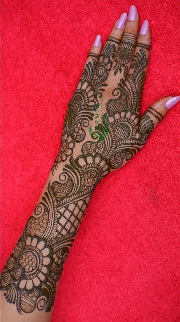 Modern-Full-Hand-Mehndi-Design