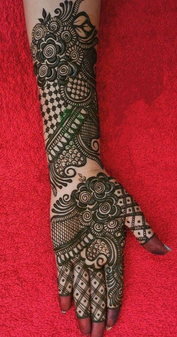 Modern-Full-Hand-Mehndi-Design