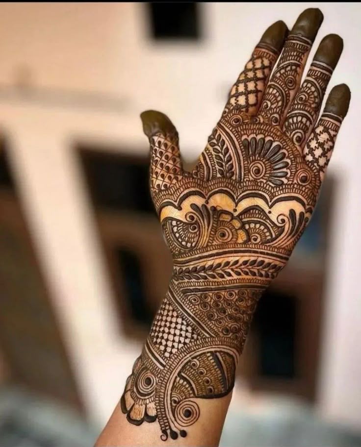 Modern-Full-Hand-Mehndi-Design