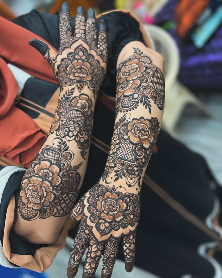 Modern-Full-Hand-Mehndi-Design Modern-Full-Hand-Mehndi-Design