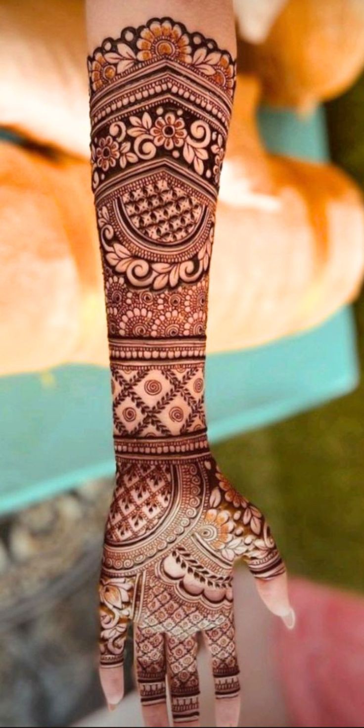 Modern-Full-Hand-Mehndi-Design
