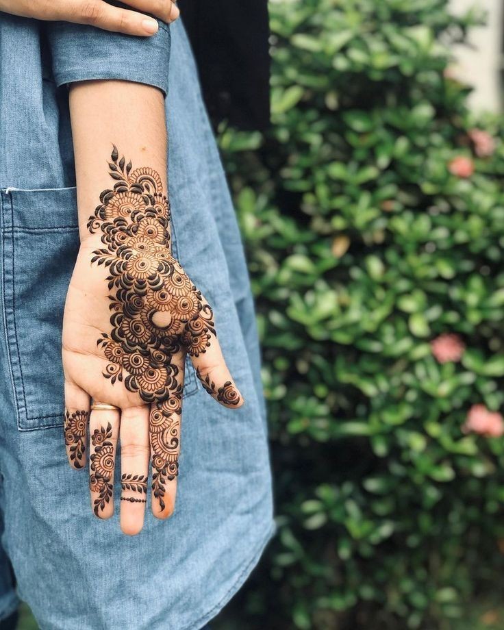 Royal Front Hand Mehndi Design