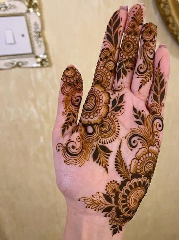 Royal Front Hand Mehndi Design