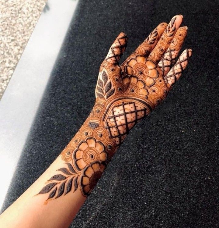Royal Front Hand Mehndi Design