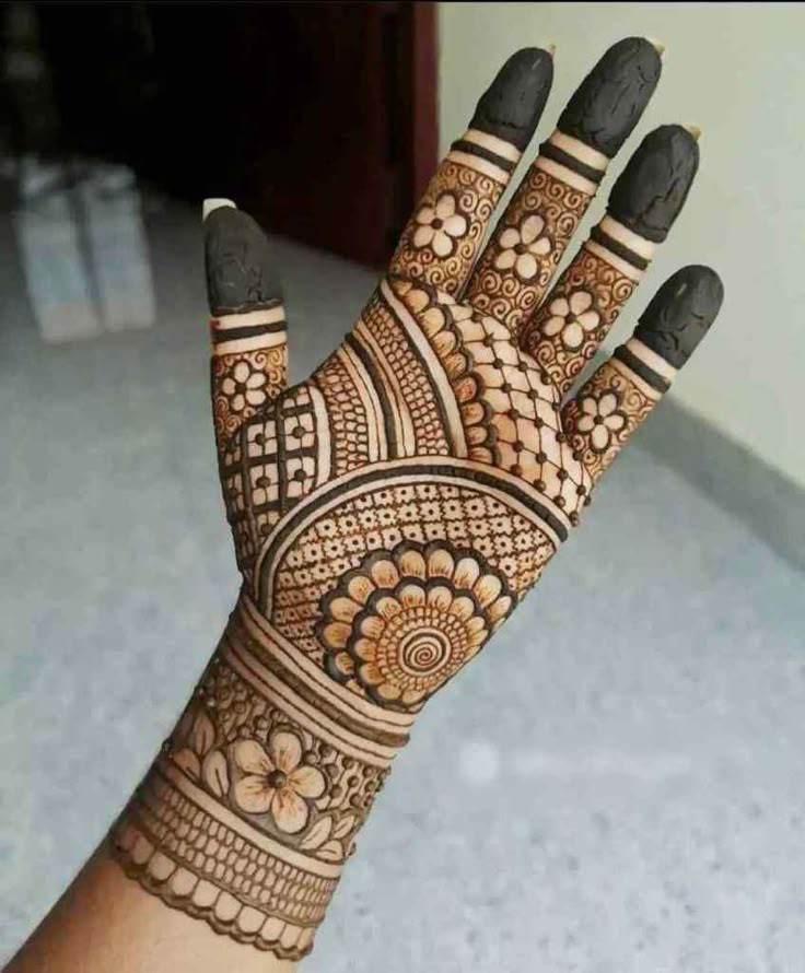 Royal Front Hand Mehndi Design