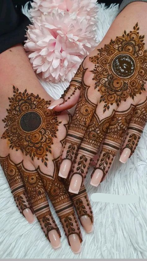 Stylish Full Hand Mehndi Design